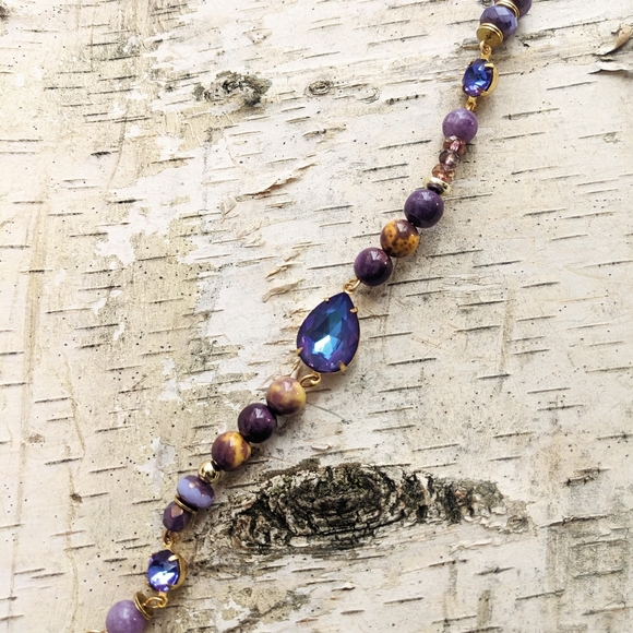Lavender Jade,  Picasso Purple Beads & Crystal Pendant In Gold Plated Bracelet - Picture 2 of 6